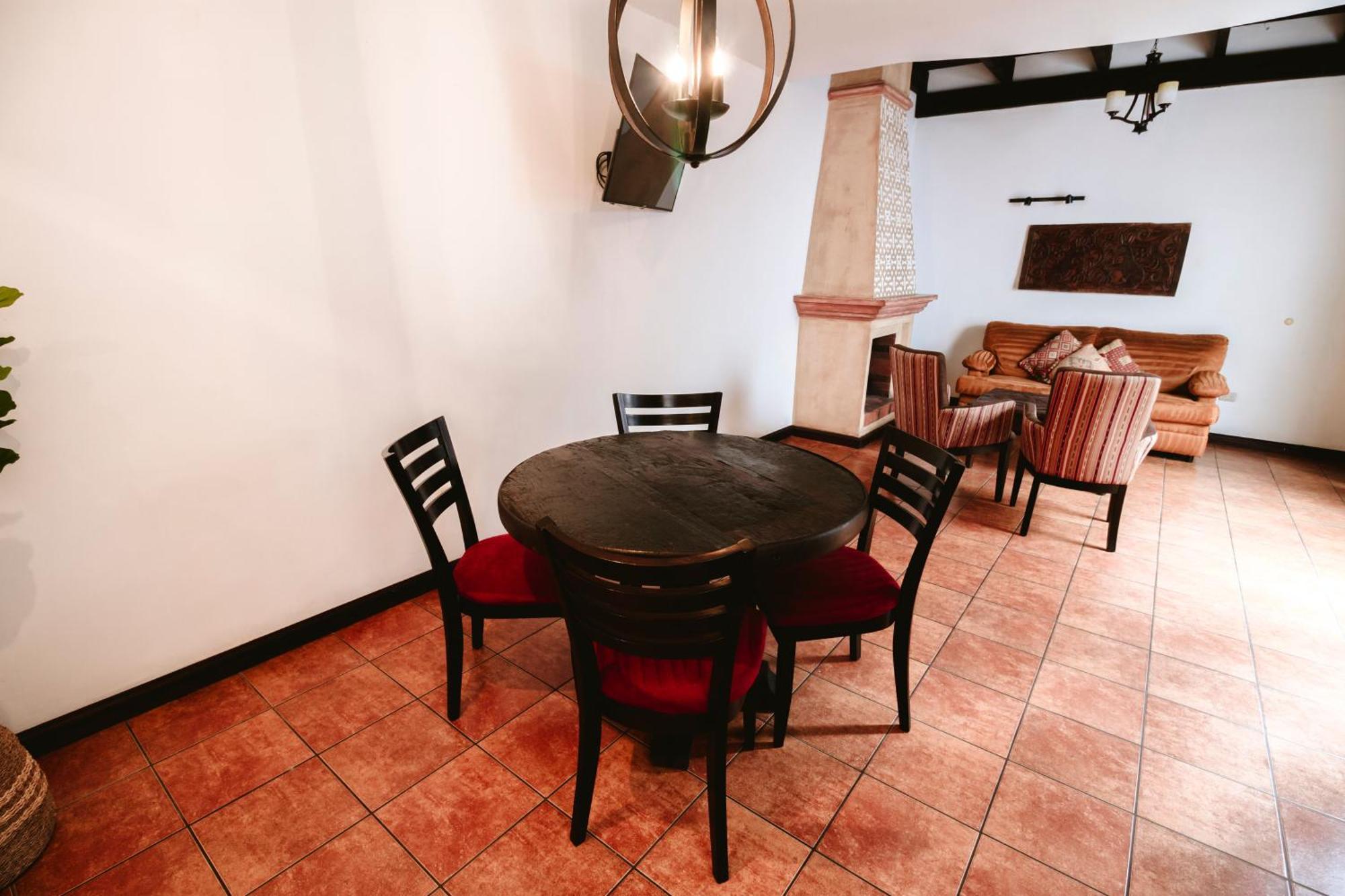 All Suite El Marques De Antigua Εξωτερικό φωτογραφία